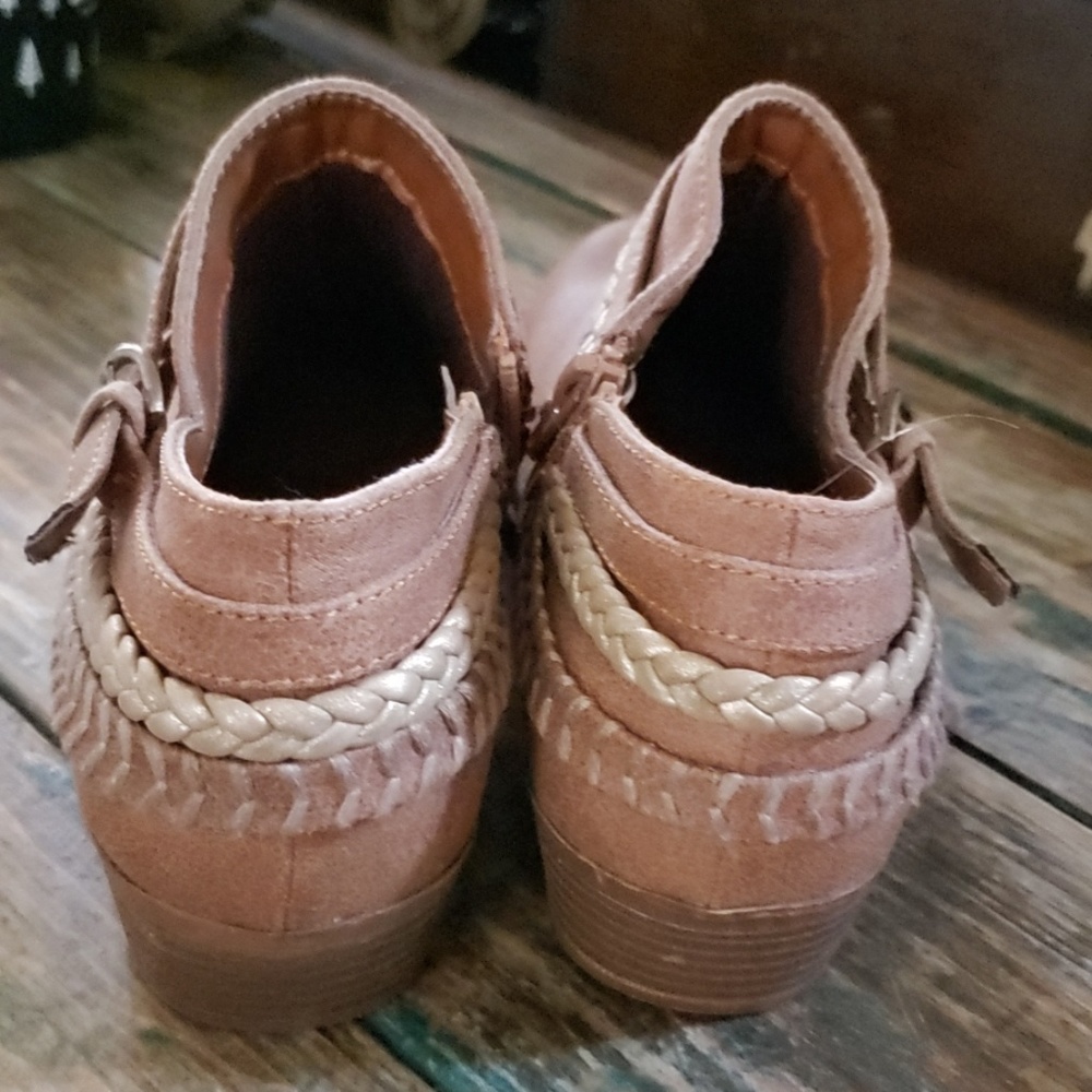 Booties - Picture 3 of 4